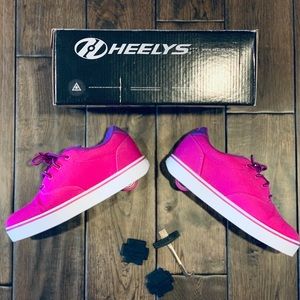NWT Heely’s Girls’ Sneakers